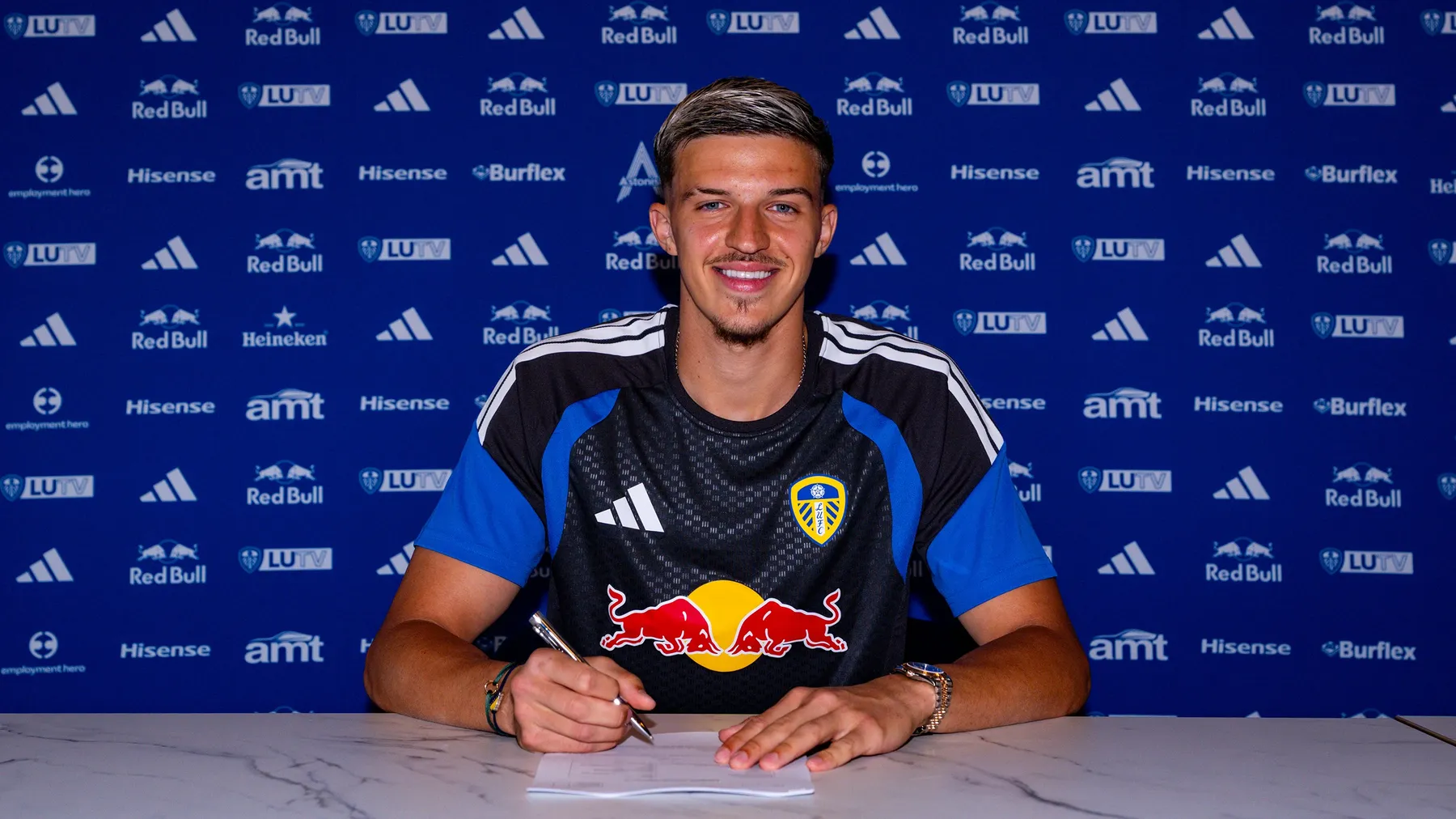 Tarik Muharemović potpisuje za Leeds United